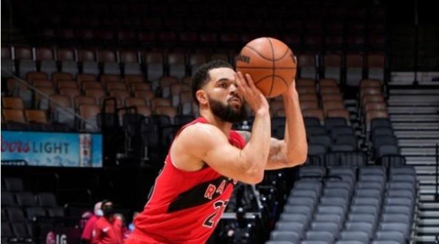 正版应用-【人物】941天，他从总决赛神奇小子成为猛龙领袖