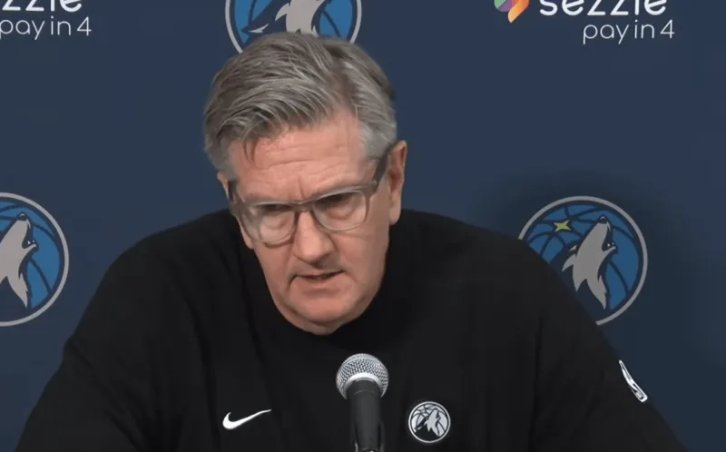 开云app-芬奇采访全文：我们粗心的失误和二次进攻失分毁了比赛